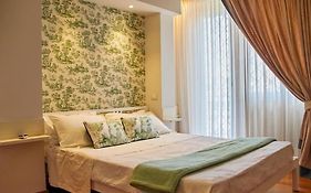 Roma, Gemelli Casa Eleganza, Resort Modernista