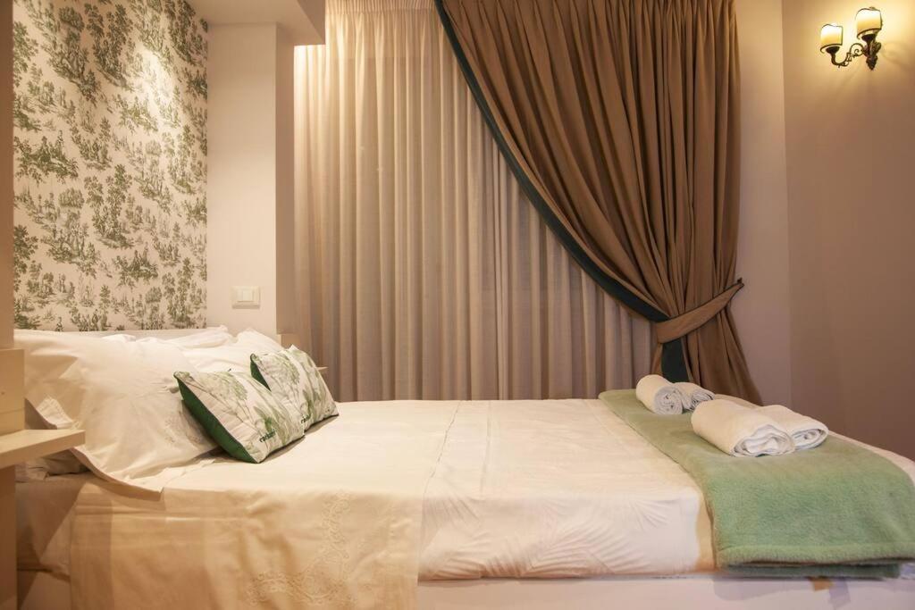 Roma, Gemelli Casa Eleganza, Resort Modernista Esterno foto
